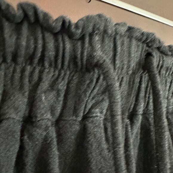 THE LULLABY CLUB | Breezy Textured Cotton Pull On Shorts | Small / Medium - Picture 3 of 7